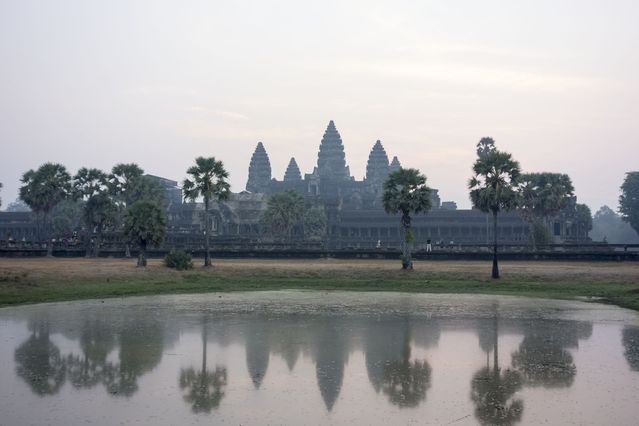 Angkor_Wat_2016_03_10_015.jpg