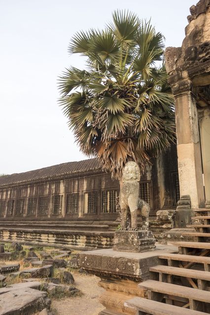 Angkor_Wat_2016_03_10_047.jpg