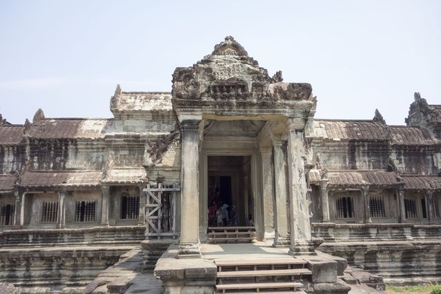 Angkor_Wat_2016_03_12_072.jpg