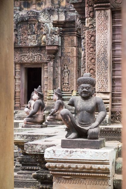 Banteay_Srei_2016_03_12_037.jpg
